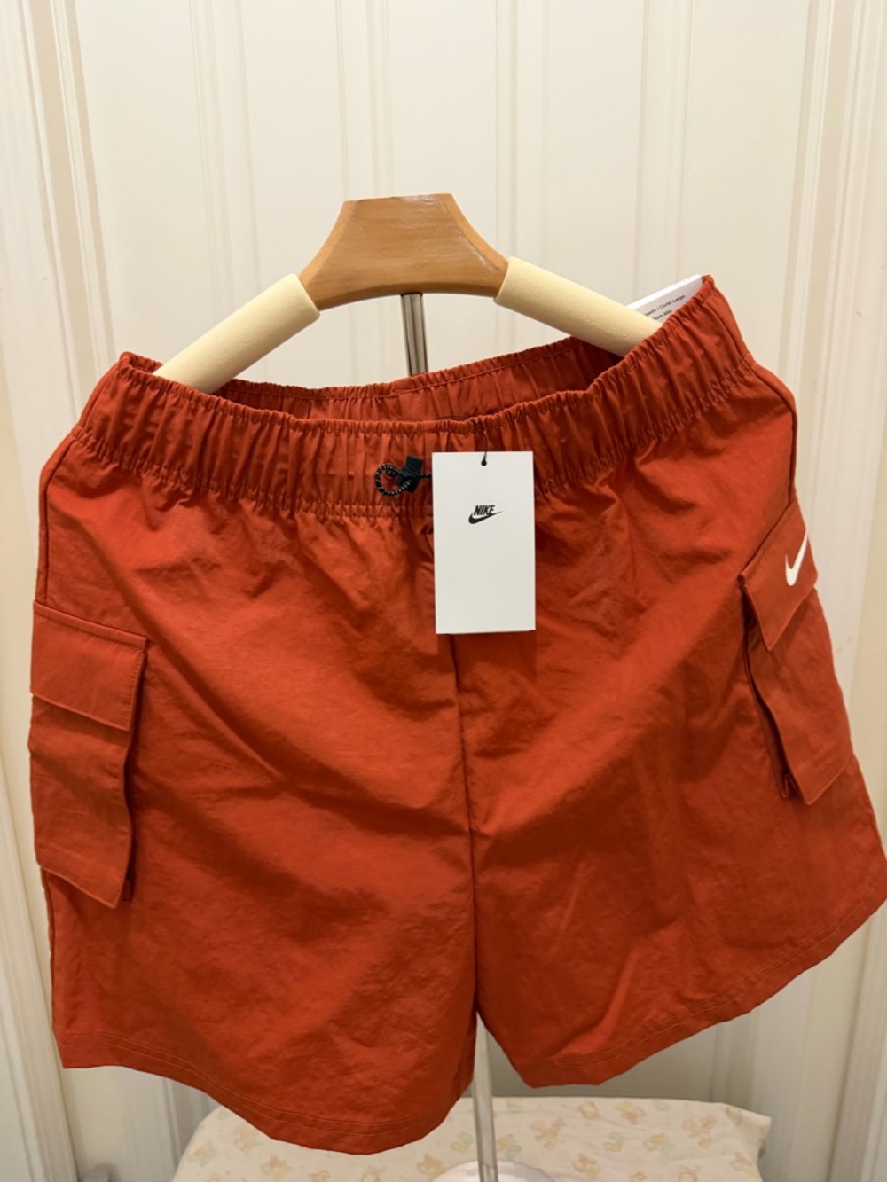 Nike Loose Fit High Rise Cargo Shorts S